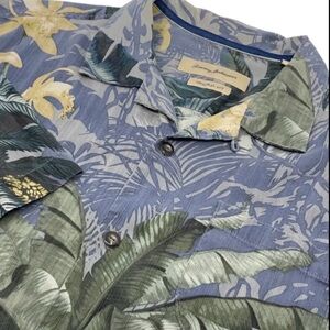 Tommy Bahama Silk Tropical Short Sleeve Shirt | Blue & Green | Size Large